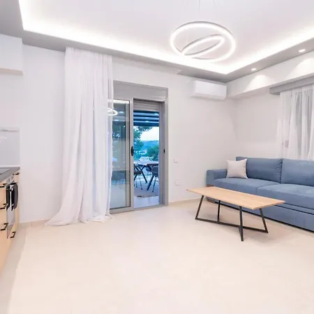 Sithoniars Luxury Ground Floor With Private Garden Appartement Neos Marmaras