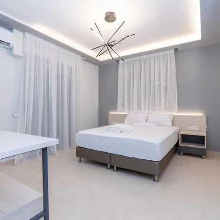 Sithoniars Luxury Ground Floor With Private Garden Neos Marmaras