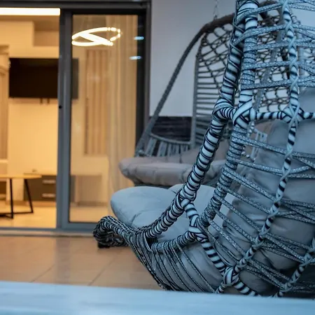 Sithoniars Luxury Ground Floor With Private Garden Neos Marmaras