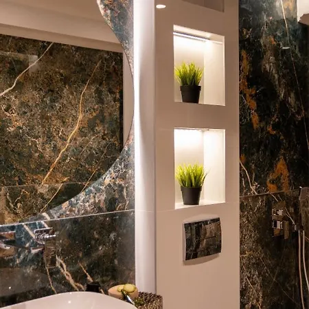 شقة Sithoniars Luxury Ground Floor With Private Garden نيوس مارماراس