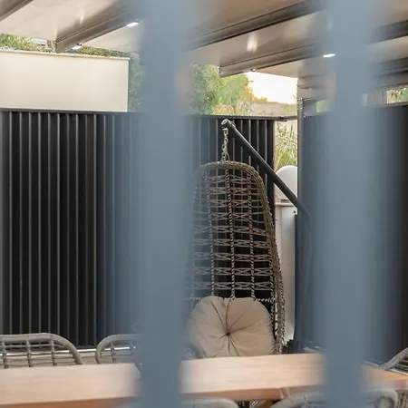 아파트 Sithoniars Luxury Ground Floor With Private Garden *