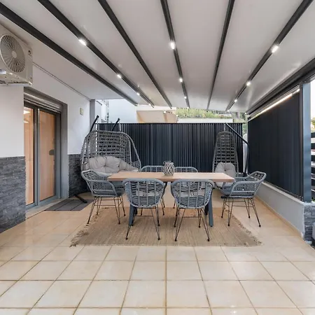 Sithoniars Luxury Ground Floor With Private Garden * Neos Marmaras
