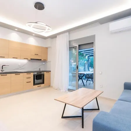 Sithoniars Luxury Ground Floor With Private Garden Apartment *