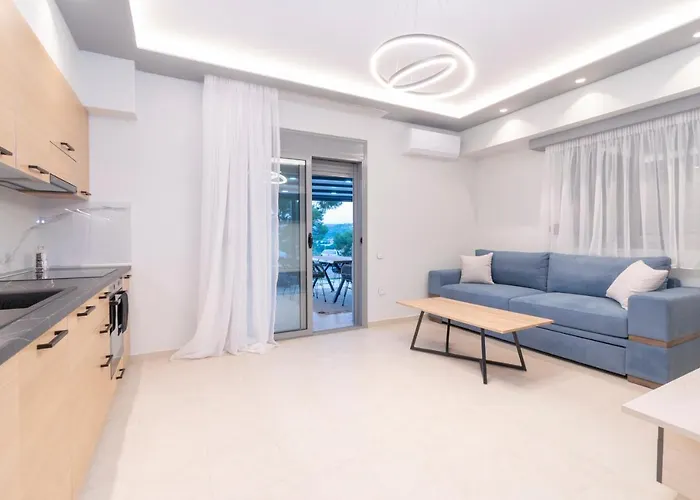 Sithoniars Luxury Ground Floor With Private Garden Appartement Neos Marmaras
