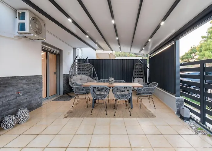 Sithoniars Luxury Ground Floor With Private Garden * Neos Marmaras