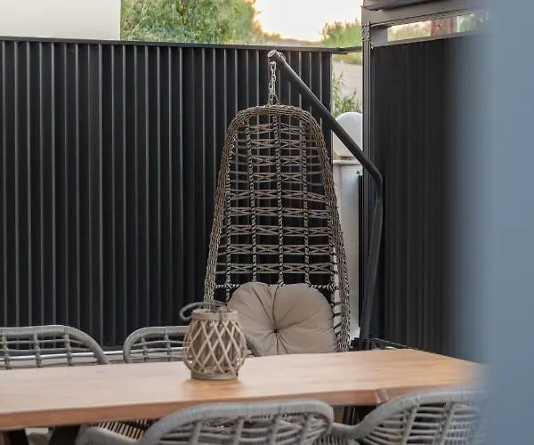 Sithoniars Luxury Ground Floor With Private Garden Appartement